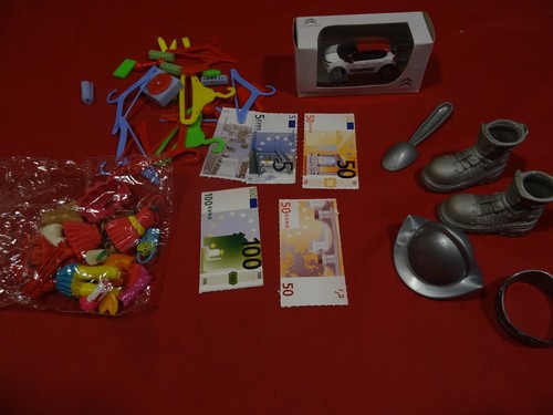 grand lot pour jouer fillette,garconnet voiture citroen neuve - 第 1/24 張圖片