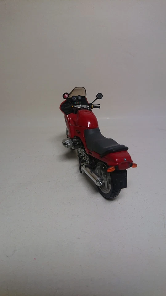 1/18 Moto Maisto BMW R1100 RS Rouge - Photo 2/2