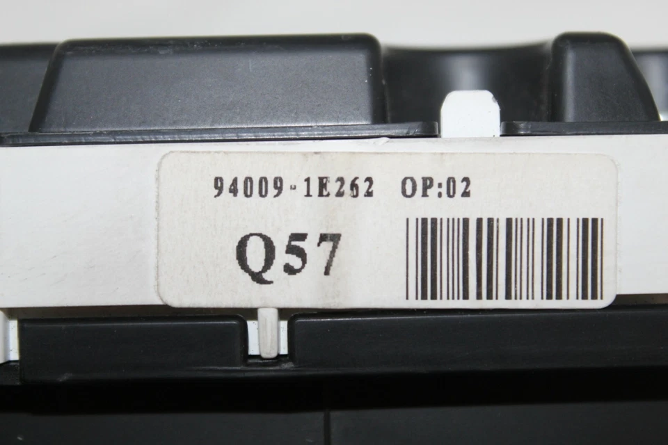 Speedometer Instrument Cluster Dash Panel 2010 & 11 Hyundai Accent 55,662 Miles - Image 3 of 4