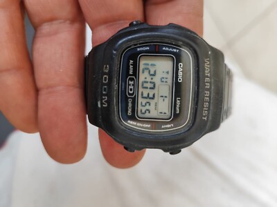 Vintage Casio DW-310 Digital 300M Japan mod 690 full Working Vintage Casio DW-310 Digital 300M Japan mod 690 full Working