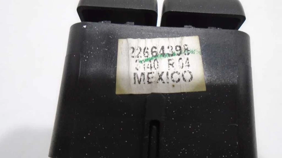 INTERRUPTOR PUERTA DELANTERA IZQUIERDA CONDUCTOR VENTANA SEDÁN SE ADAPTA 03-07 ION 594439 Foto 3 de 4