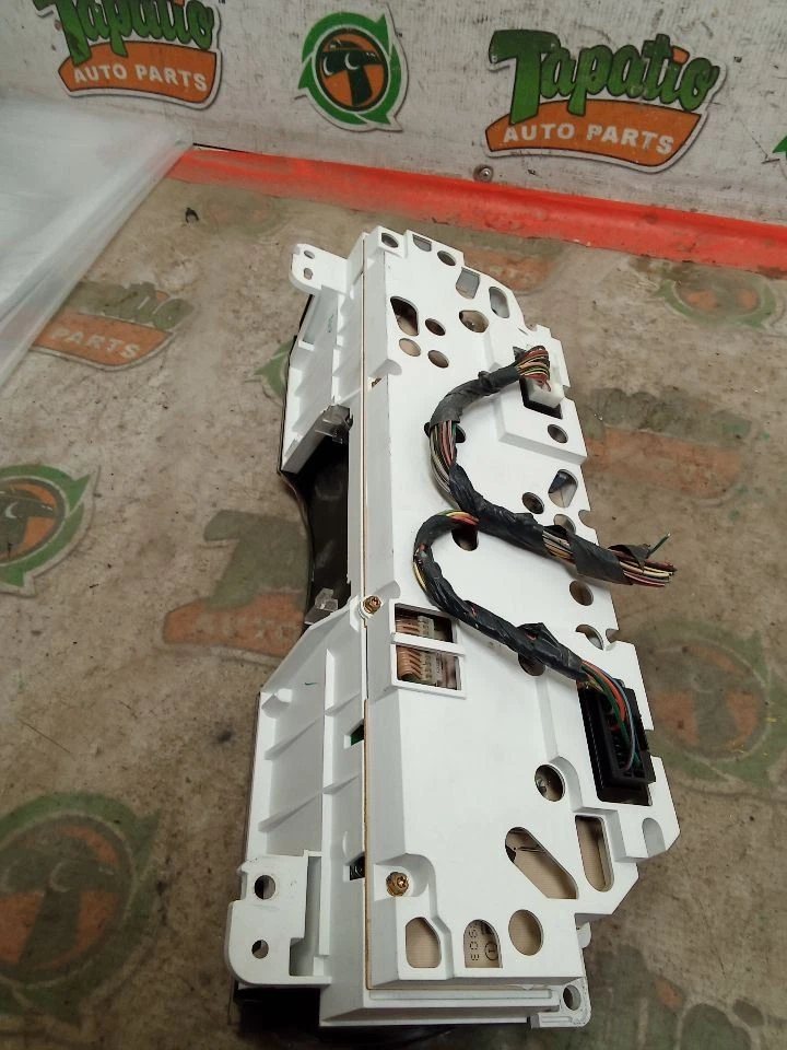 Grupo de velocímetro MPH con tacómetro para camioneta Ford F150 02-03 3847961 Foto 2 de 3