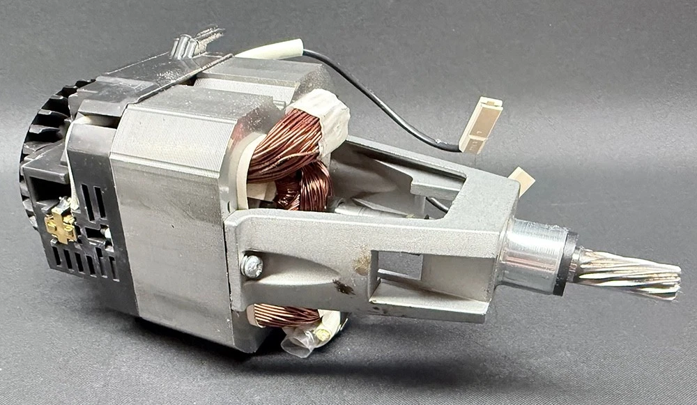 KitchenAid Stand Mixer Motor Assembly W10247536 From KitchenAid Professional 600
Opens in a new wind