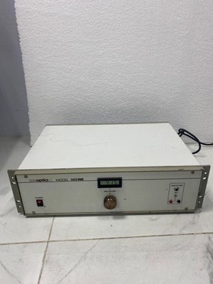 Conoptics Model M302RM linear, high-voltage, differential amplifier