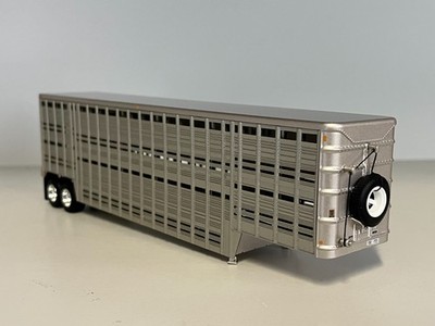 New 1/64 DCP Wilson Tandem Axle Vintage Slat Side Cattle Pot Trailer