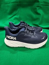 MENS HOKA ARAHI 7 NAVY/WHITE SIZE 9 2E MINT CONDITION! 