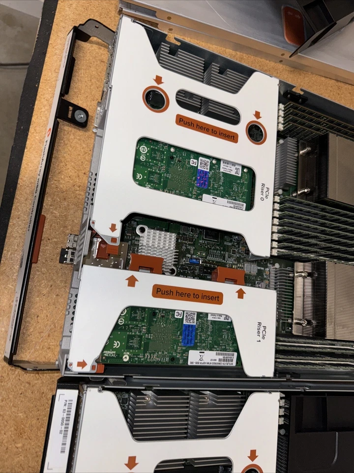 Lotto 2 controller PureStorage [83-0050-02] FlashArray M50 senza ram - Immagine 3 di 4