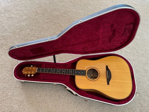 Custom D-24 Lowden Acoustic Guitar (Early 90's) - Maple Body & Spruce Top - 第 1/20 張圖片