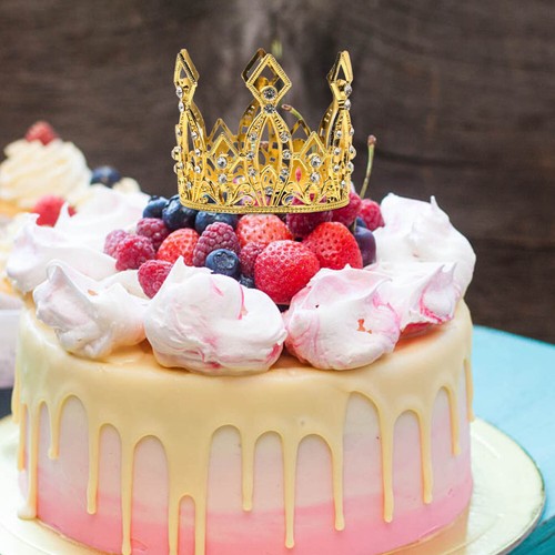 Royal Cupcake Toppers Birthday Party Supplies  Golden Cake Decor - Picture 2 of 12