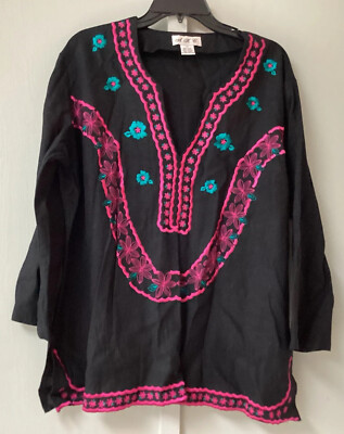 AKC Top Plus Size 1X Vintage Linen Embroidered Black Pink V Neckline Tunic