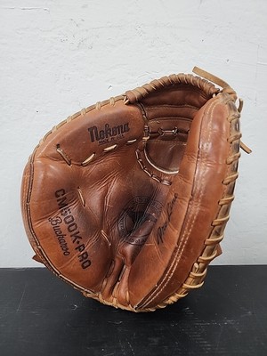 Nokona Catchers Mitt NOKONA CM200K CATCHER MITT BASEBALL Left