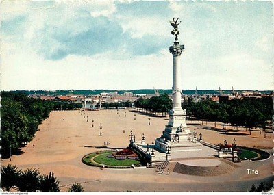Postkarte - 33 - Bordeaux - Place des Quinconces und Monument des Girondins -