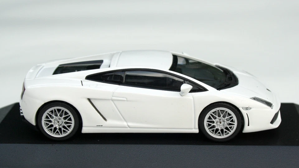 Lamborghini Gallardo LP 560-4 Coupé Bj. 2008-2012, Bianco, MINICHAMPS Im M.1 : - Immagine 3 di 4
