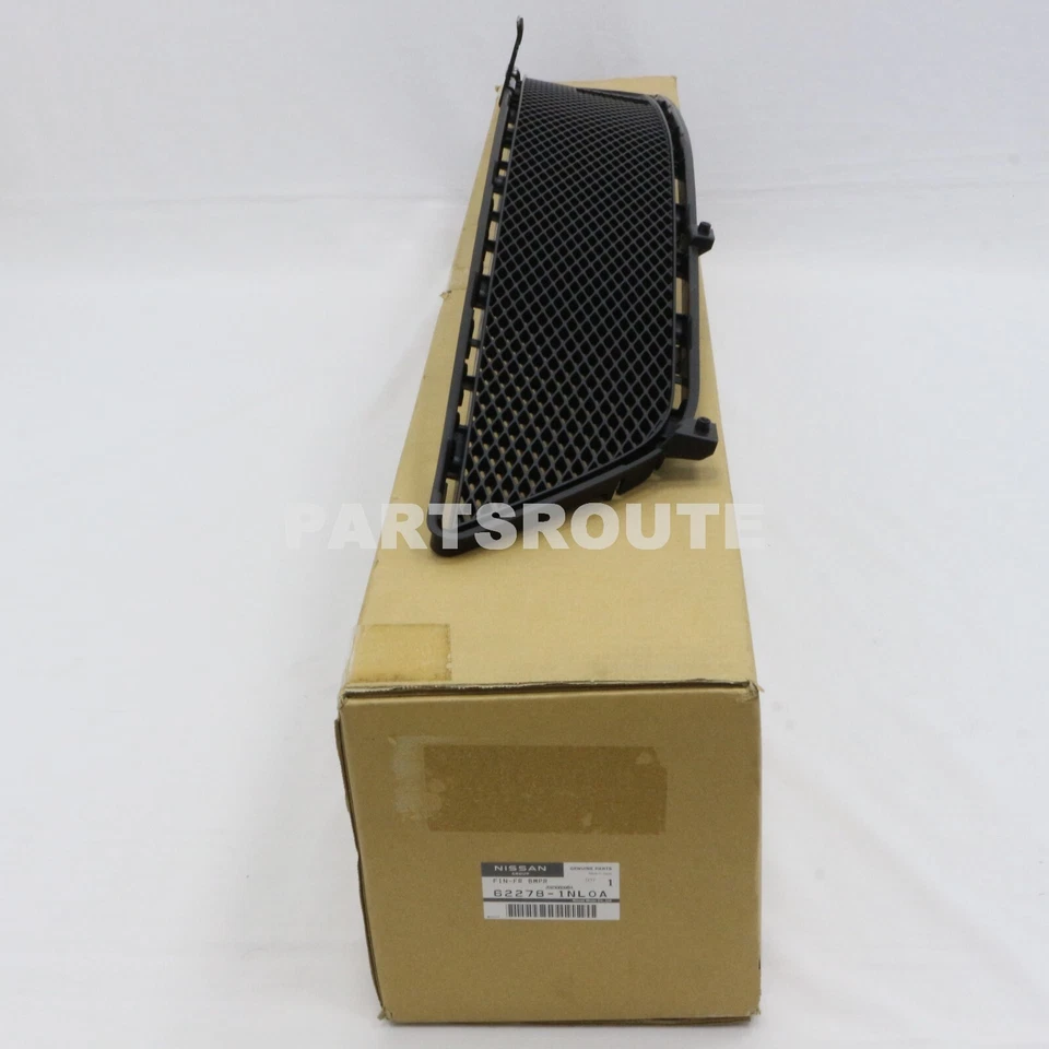 Panel de acabado de rejilla de parachoques inferior delantero genuino Infiniti G37 2010-15 Q60 14-15 Foto 2 de 4