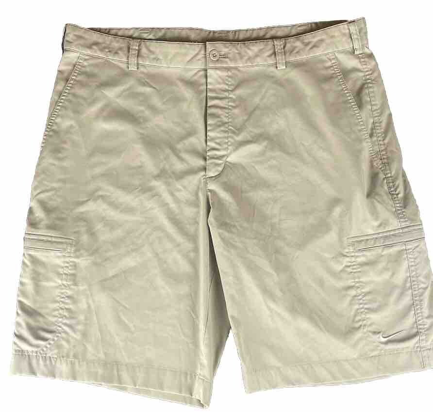 NIKE GOLF Shorts Mens 36 Ivory Cargo Dri Fit Lightweight Active Wear