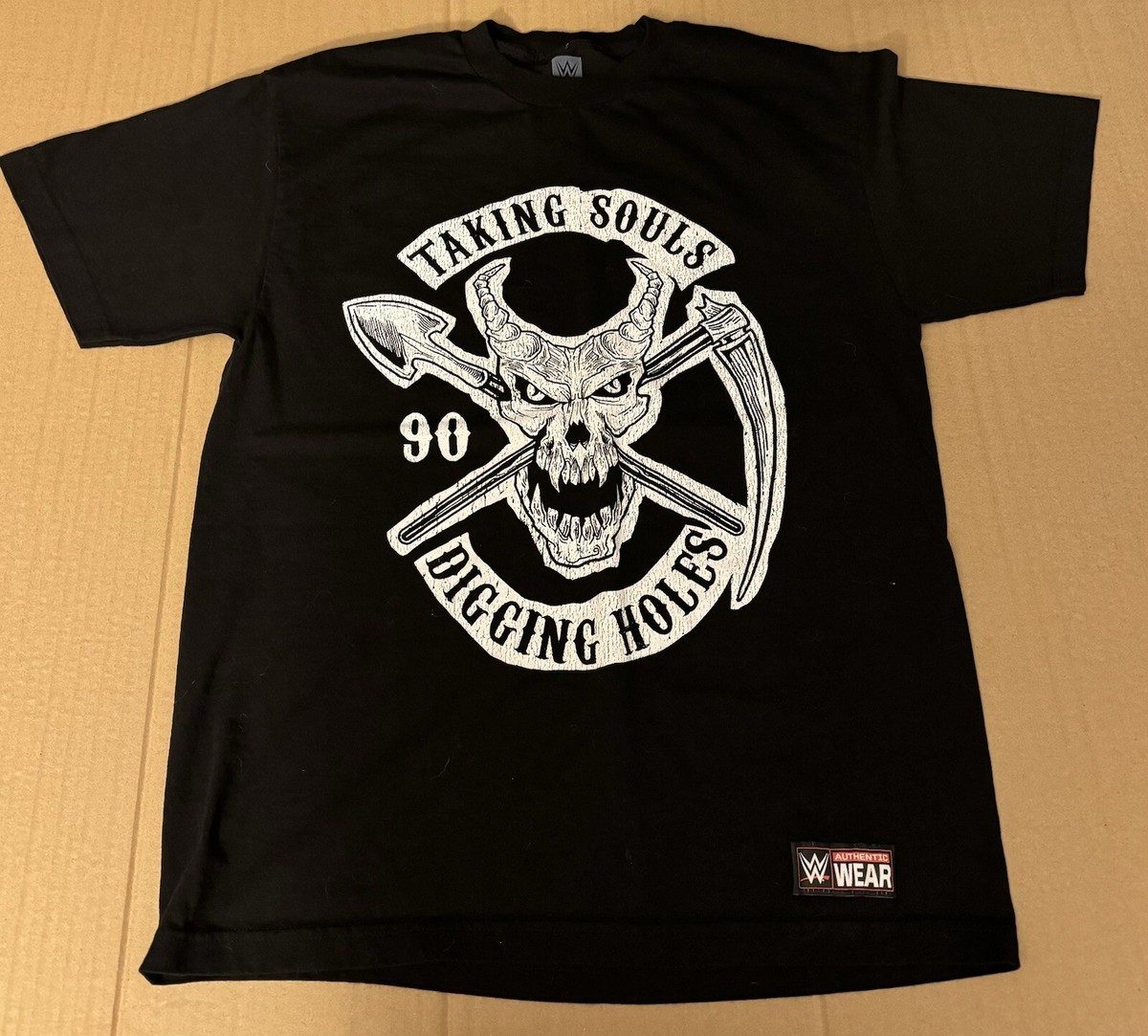 WWE Undertaker T Shirt Mens Large Black Crew Neck Taking Souls