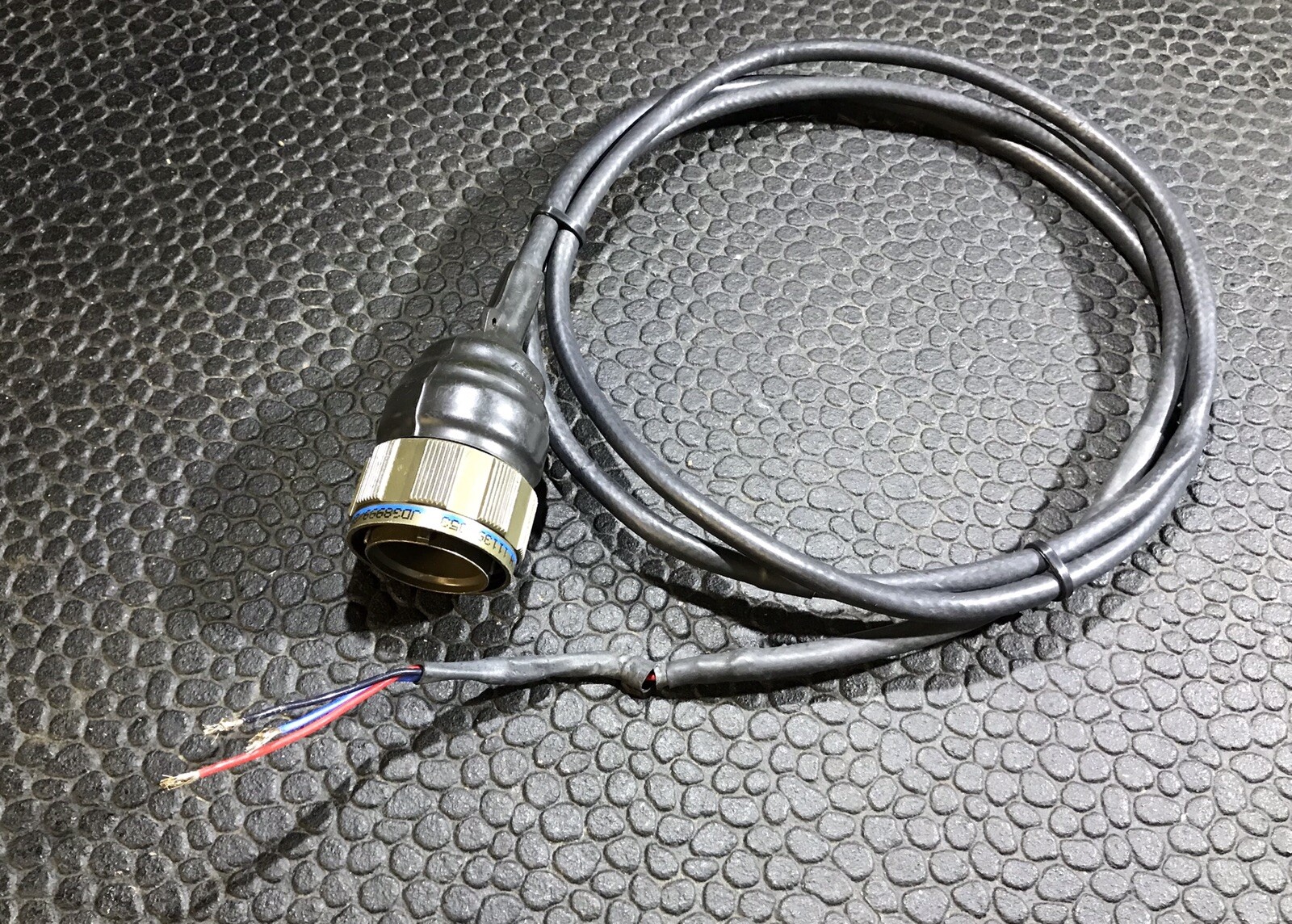 WIPER MOTOR POWER SUPPLY MIL SPEC CABLE D38999/26WF32PN GOLD DEUTSCH