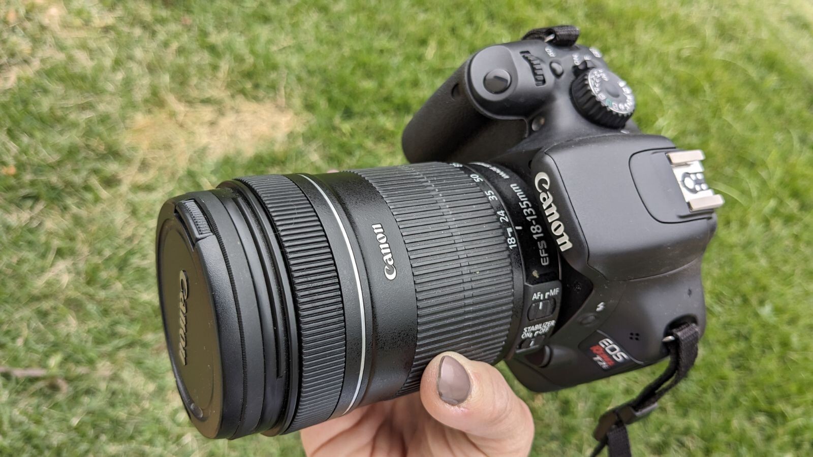 Canon EOS Rebel T2i DSLR Camera with EFS 18135mm 13.55.6 IS Lens