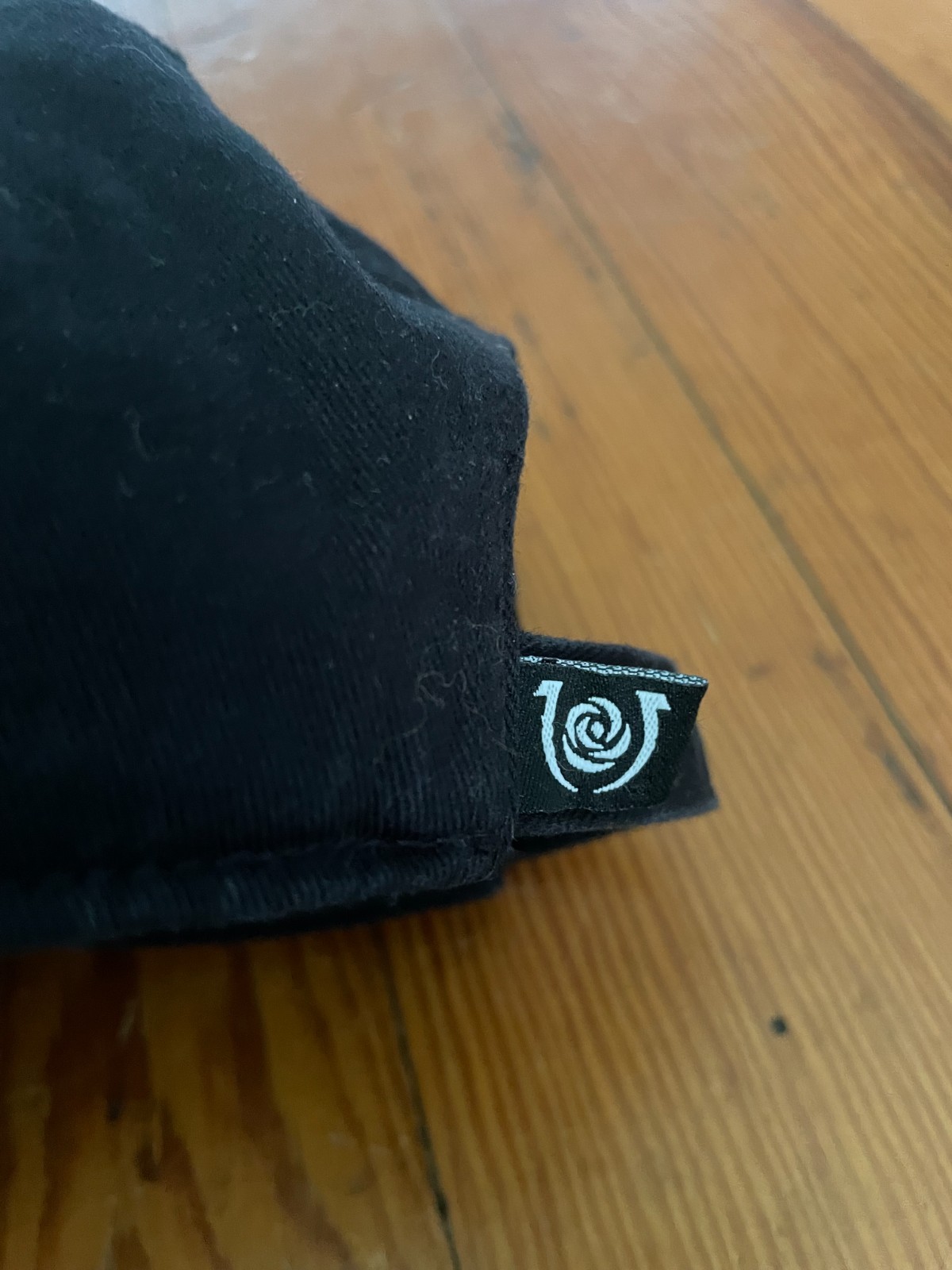 Picture 4 of 10