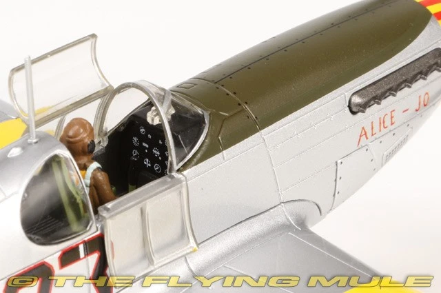 Hobby Master 1:48 P-51C Mustang USAAF 332nd FG, 302nd FS Tuskegee Airmen - Image 3 of 4