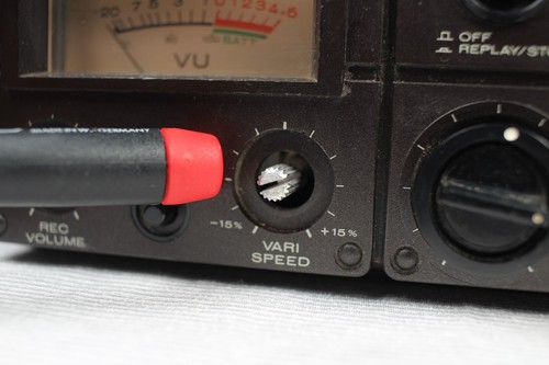 VINTAGE Marantz PMD 220 Professional cassette recorder 2speeds For Parts/Repair - Picture 7 of 17