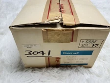 HONEYWELL SDC300-5GJF14Y00H0 / SDC3005GJF14Y00H0 NOS New Unused Made in Japan