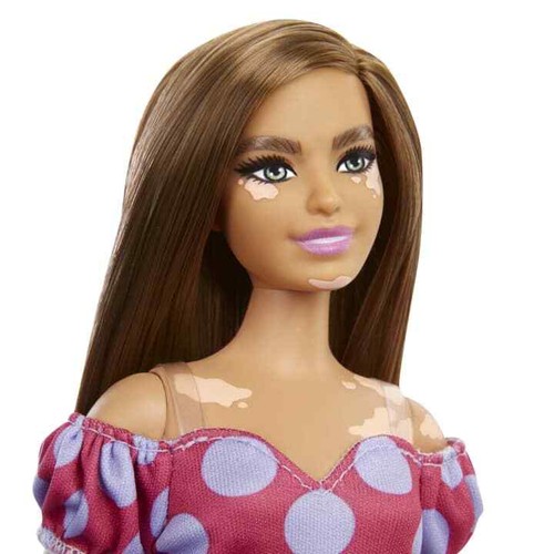 Rare NRFB Poupée doll Barbie AA Nikki 2011 Fashionistas