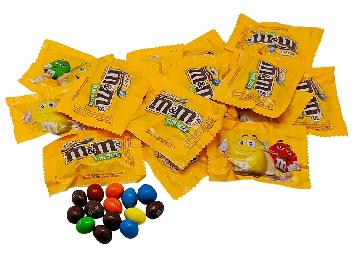 M&M's White Chocolate Peanut Share Size - 24 / Box - Candy Favorites