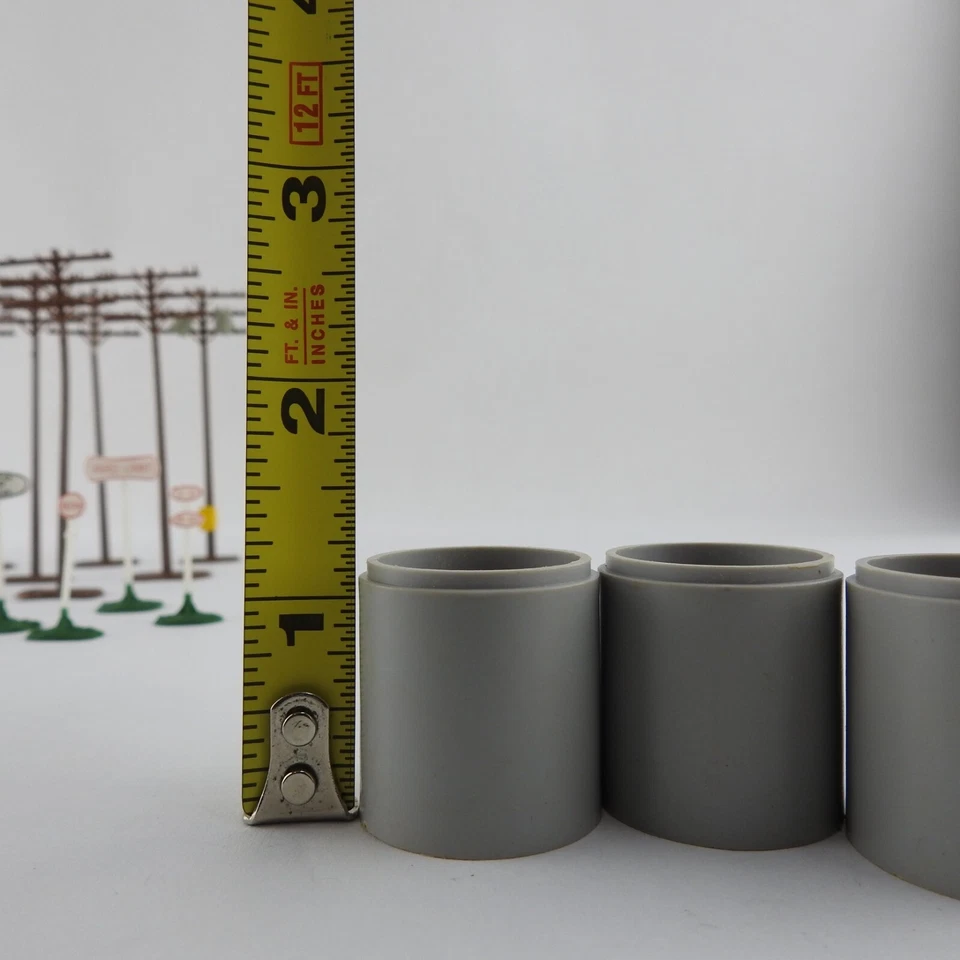 Vintage Train Accessories HO Scale Electric Poles Train Signs Lot - Image 2 of 4