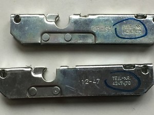 Scharniere.Türscharniere  für  Backofen MIELE.T.Nr-4247 470/471.TOP.
