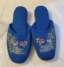 Women s 39 US 8.5-9 Asian Blue Embroidered Slippers Cotton Flats House shoes