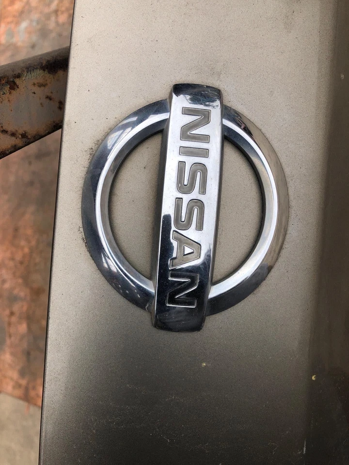 Nissan Xterra SE 2002 capó delantero capó cubierta panel conjunto con emblema Foto 4 de 4