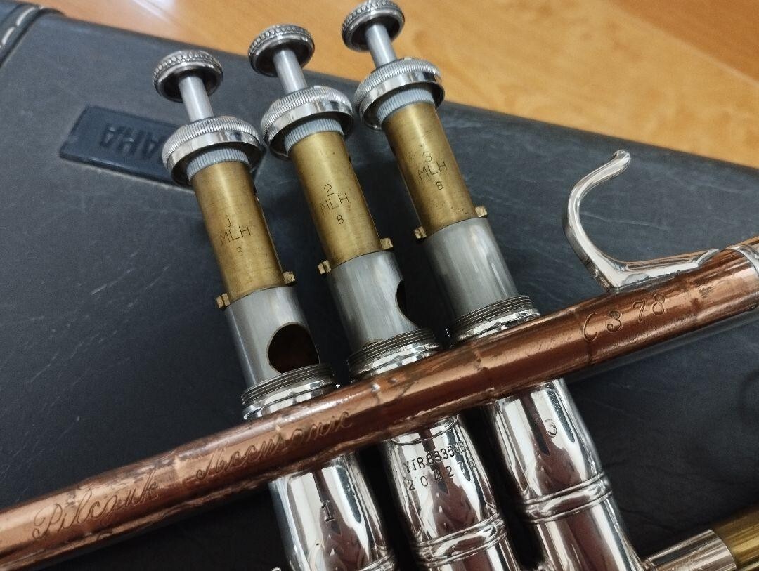 Yamaha Xeno YTR8335US Silver Trumpet Mouthpeace Musical instrument