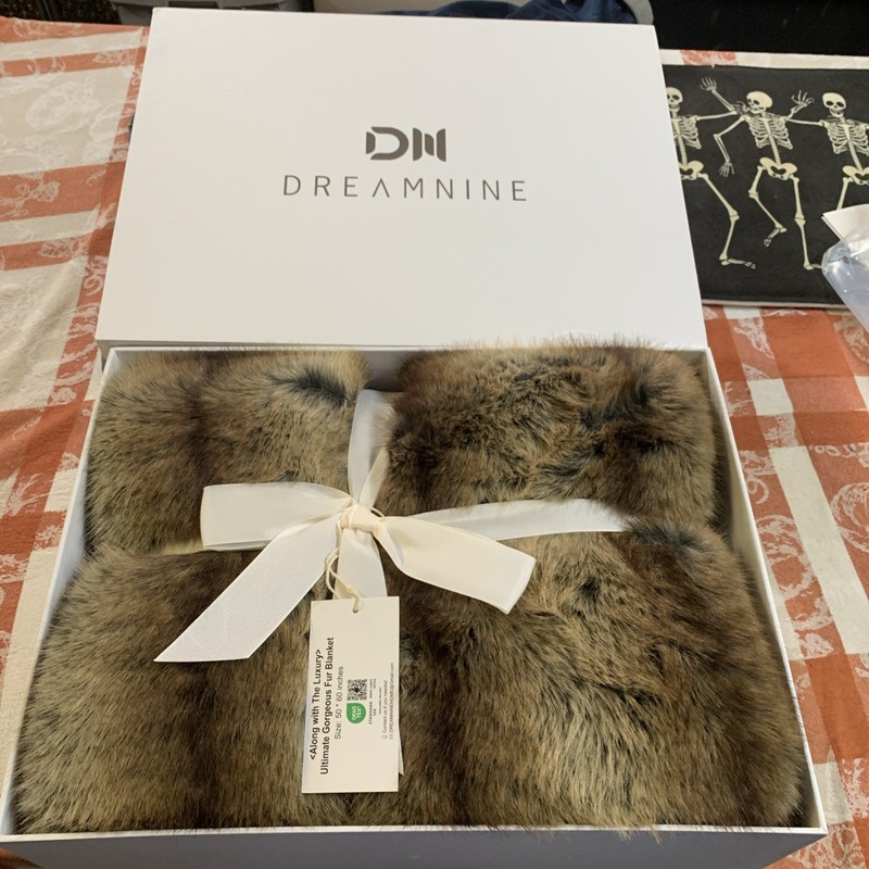 Dreamland Heated Fur Blanket - Highly rated Buy It For Life recommendation