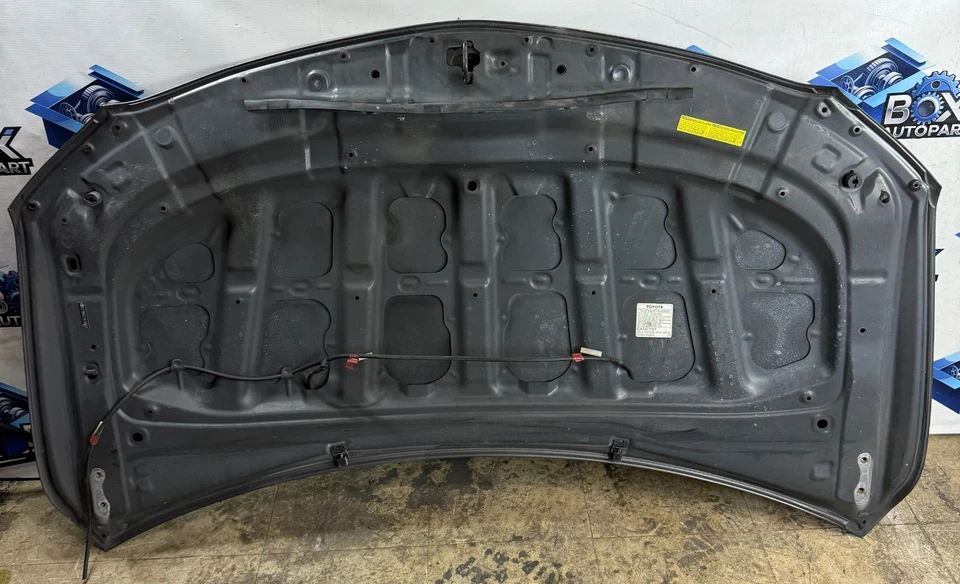 Toyota Corolla 2009-2013 capó superior delantero carcasa OEM Foto 2 de 3