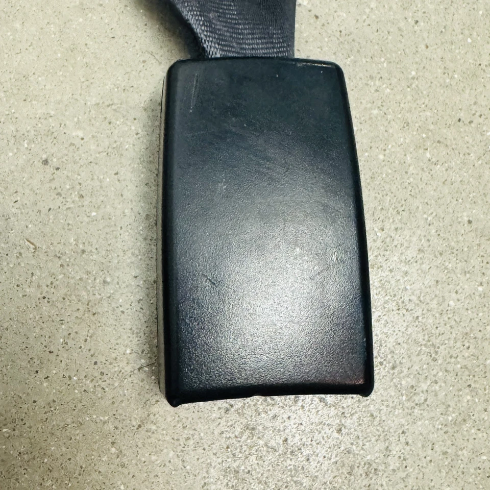 ✅ 2012-2015 Fiat 500 Front Right Left Side Seat Belt Buckle SET Black OEM - Image 3 of 4