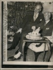 1955 Press Photo Connie Mack Grand Old Man of Baseball & son Roy in PA