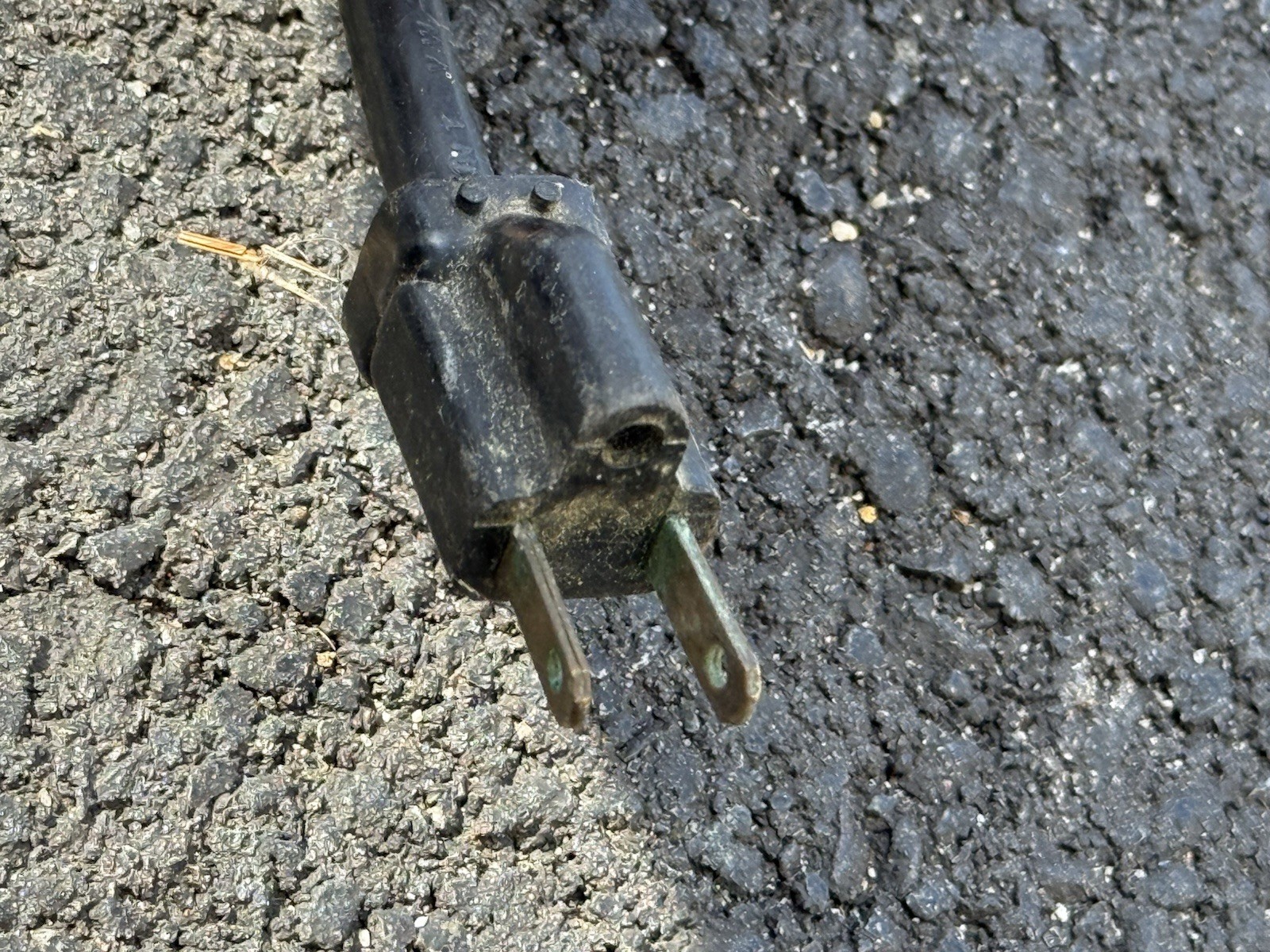 Robinair 15600 High-Performance 6 CFM Vacuum Pump – 1/2 HP – Tested & Works