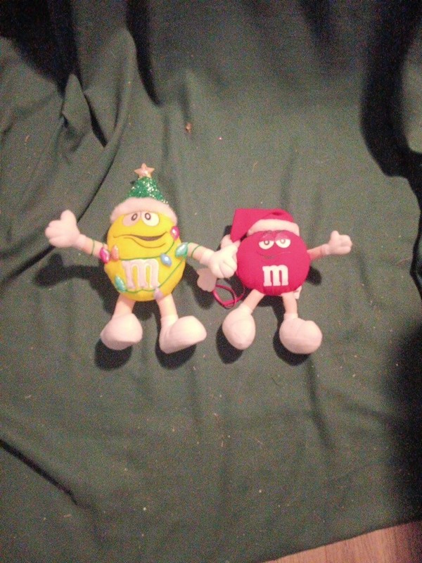 M&M's Christmas Plushes Lot Yellow And Red