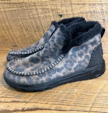 Hey Dude Denny Leo Nut Boots Slip On Booties Women's 8 Leopard Print Faux Fur