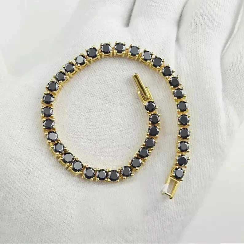 Brazalete de tenis negro para hombre de 10,50 quilates redondo creado en laboratorio chapado en oro amarillo de 14 quilates Foto 3 de 4