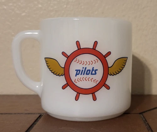 Vintage 1969 Rare Seattle Pilots Milk Glass Mug Federal Milk Glass USA Cup