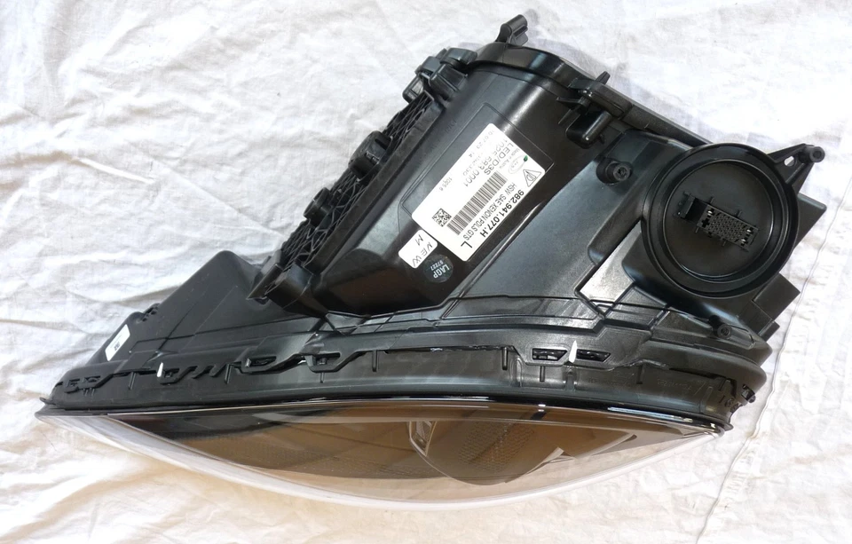 18-24 Porsche 718 Boxter Cayman Spyder Left Black Dynamic Headlight 982941077H - Image 3 of 4