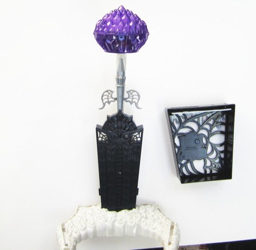 Monster High Freak Du Chic Scaregrounds/Boo York Astronova/Creepateria Parts Lot - Picture 4 of 5