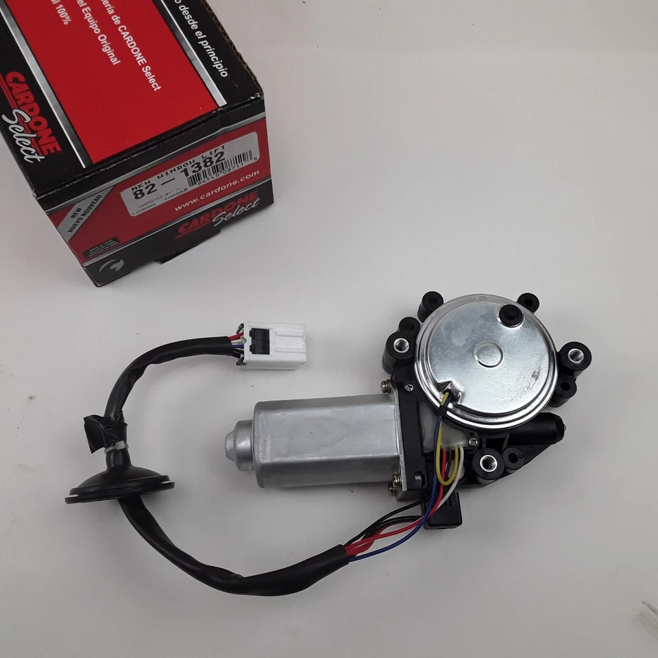 Motor ventana eléctrica delantera izquierda Cardone 82-1382 compatible con Nissan Máxima (2004-2008) Foto 3 de 4