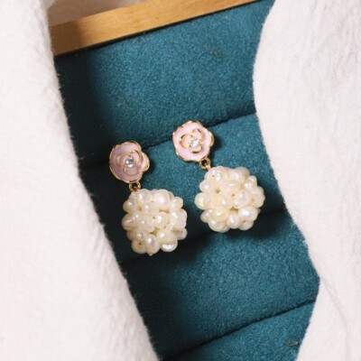 L17 Gold-Plated Earrings Flower With Grape Made Of Freshwater