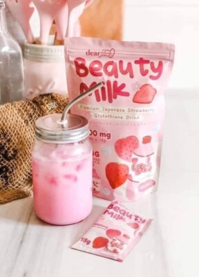 Dear Face Beauty Milk Japanese STRAWBERRY Gluta Drink, 10 Sachets