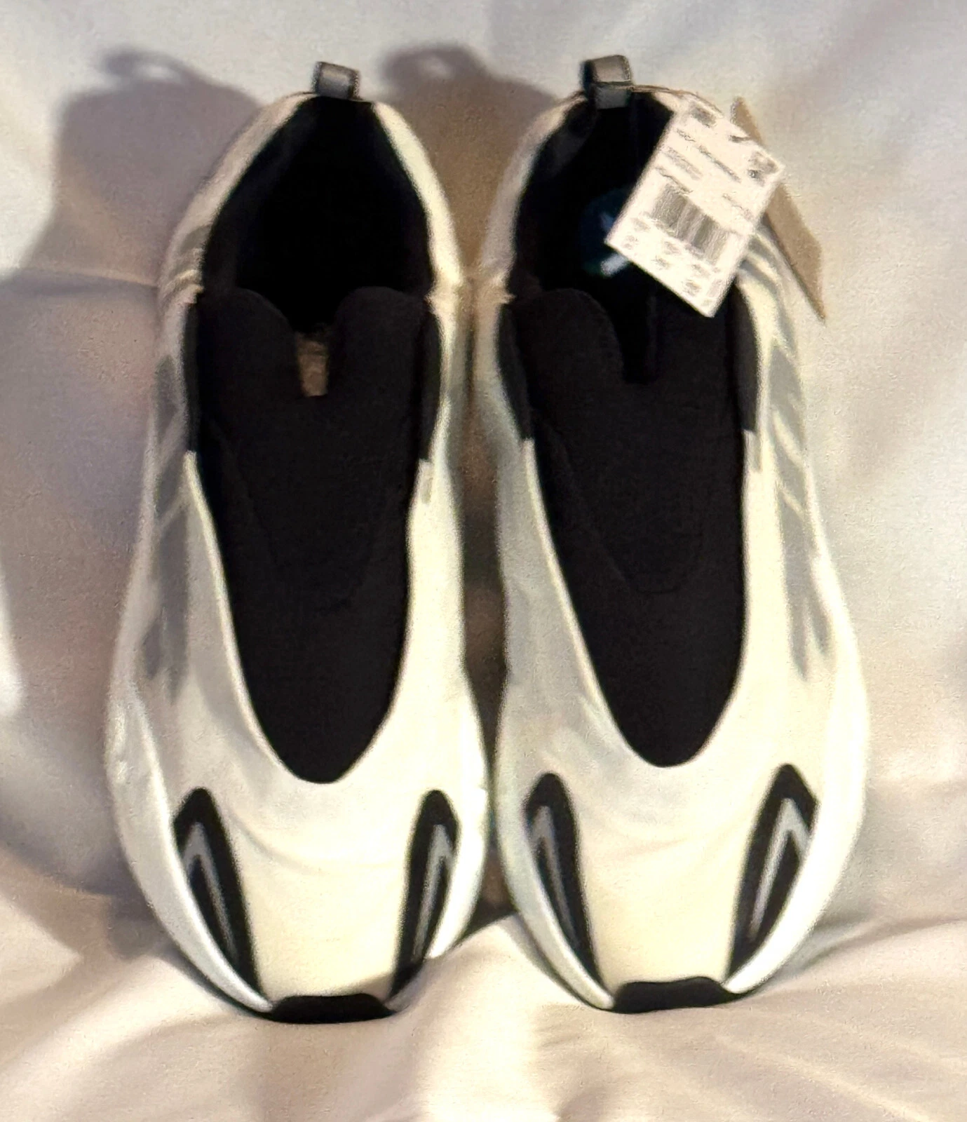 SNEAKERS ADIDAS YEEZY BOOST 700 MNVN ANALOGICHE SENZA LACCI DA UOMO TAGLIA 11 AUTENTICHE