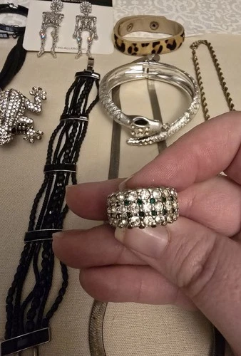 Vintage To Now Costume/Junk Jewelry Lot 18kt GE ring Novelty Rhinestones Black