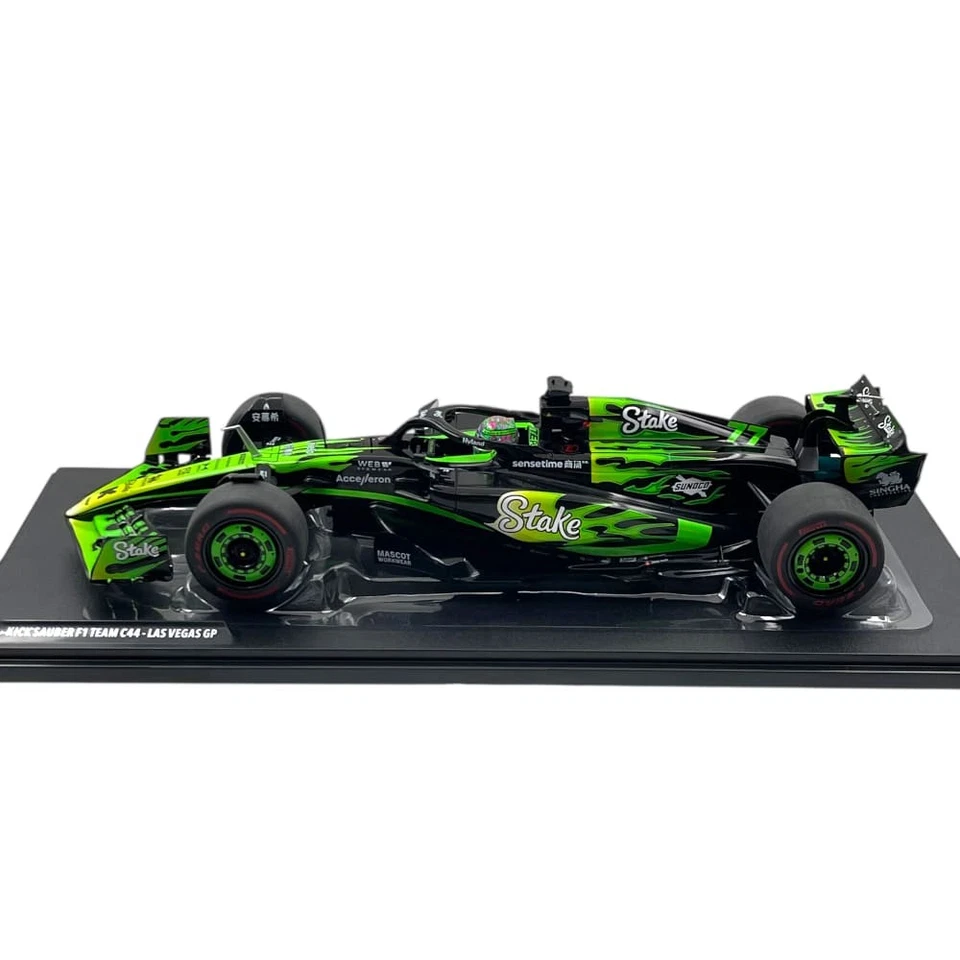 Modellino F1 Solido 1/18 Kick Sauber C44 Valtteri Bottas #77 Las Vegas GP 2024 - Immagine 3 di 4